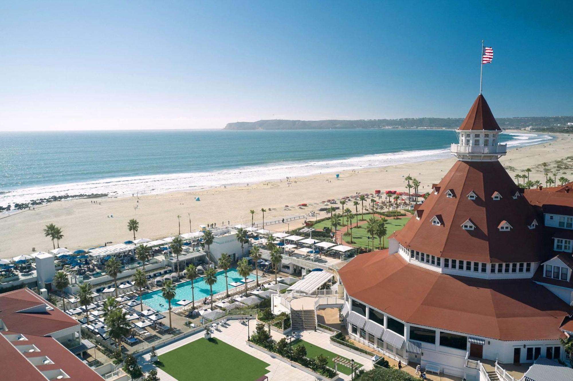 Hilton San Diego Bayfront Exterior photo